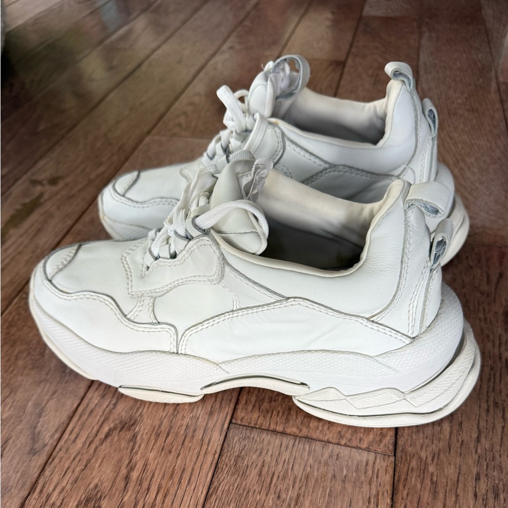 Jeffrey Campbell White Chunky Sneaker - Picture 6 of 8